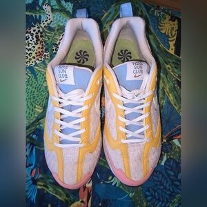 NIKE AIR MAX DAWN SUN CLUB ATHLETIC TRAINING SHOES